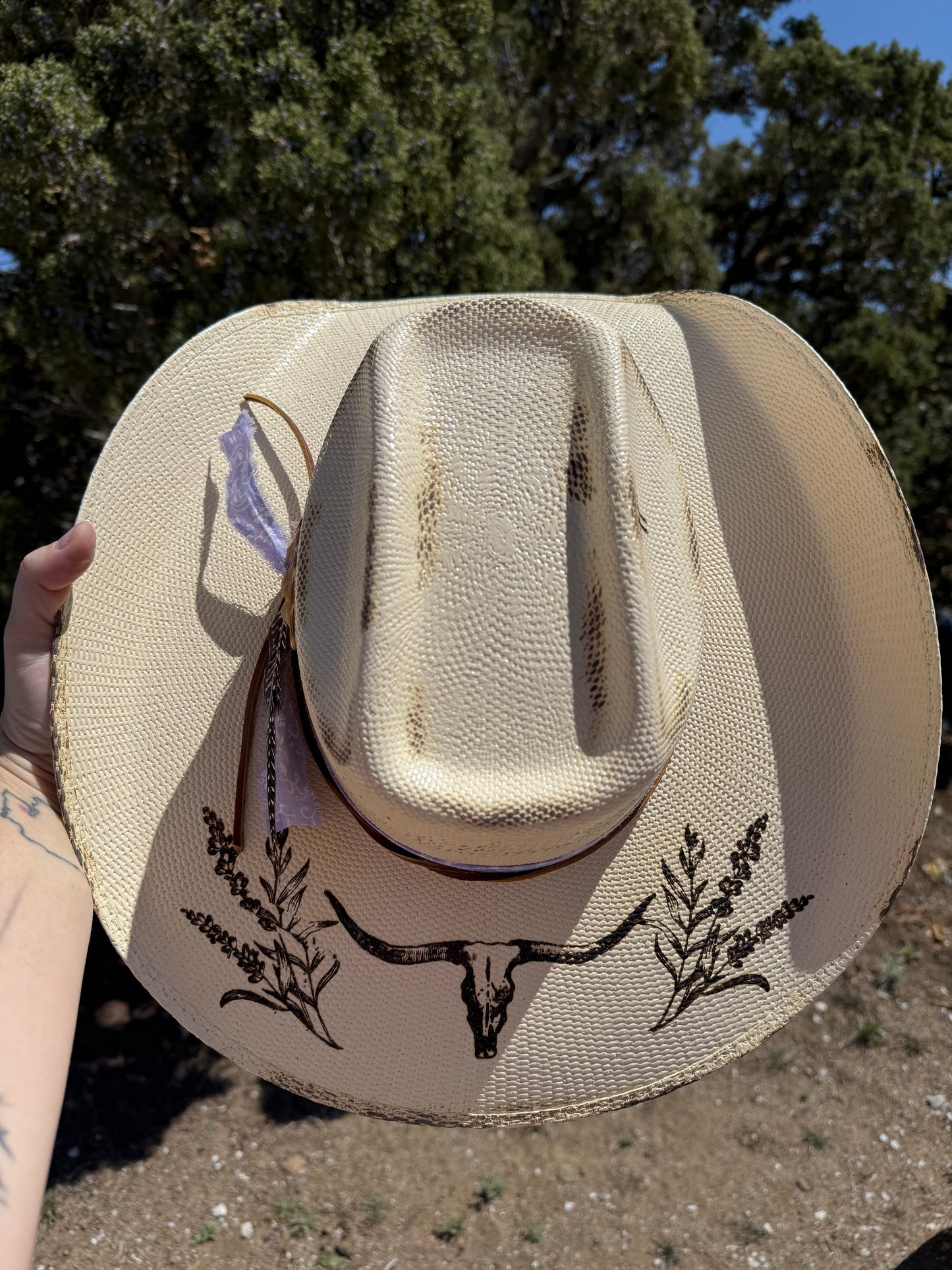 LAVENDER LONGHORN-STRAW