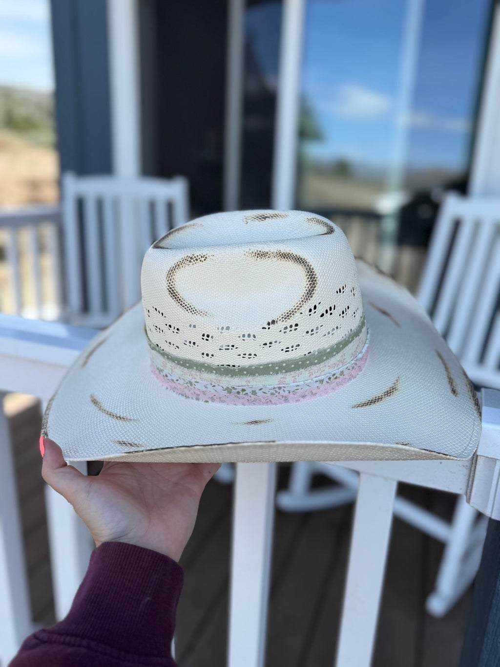 STRAW-DISTRESSED