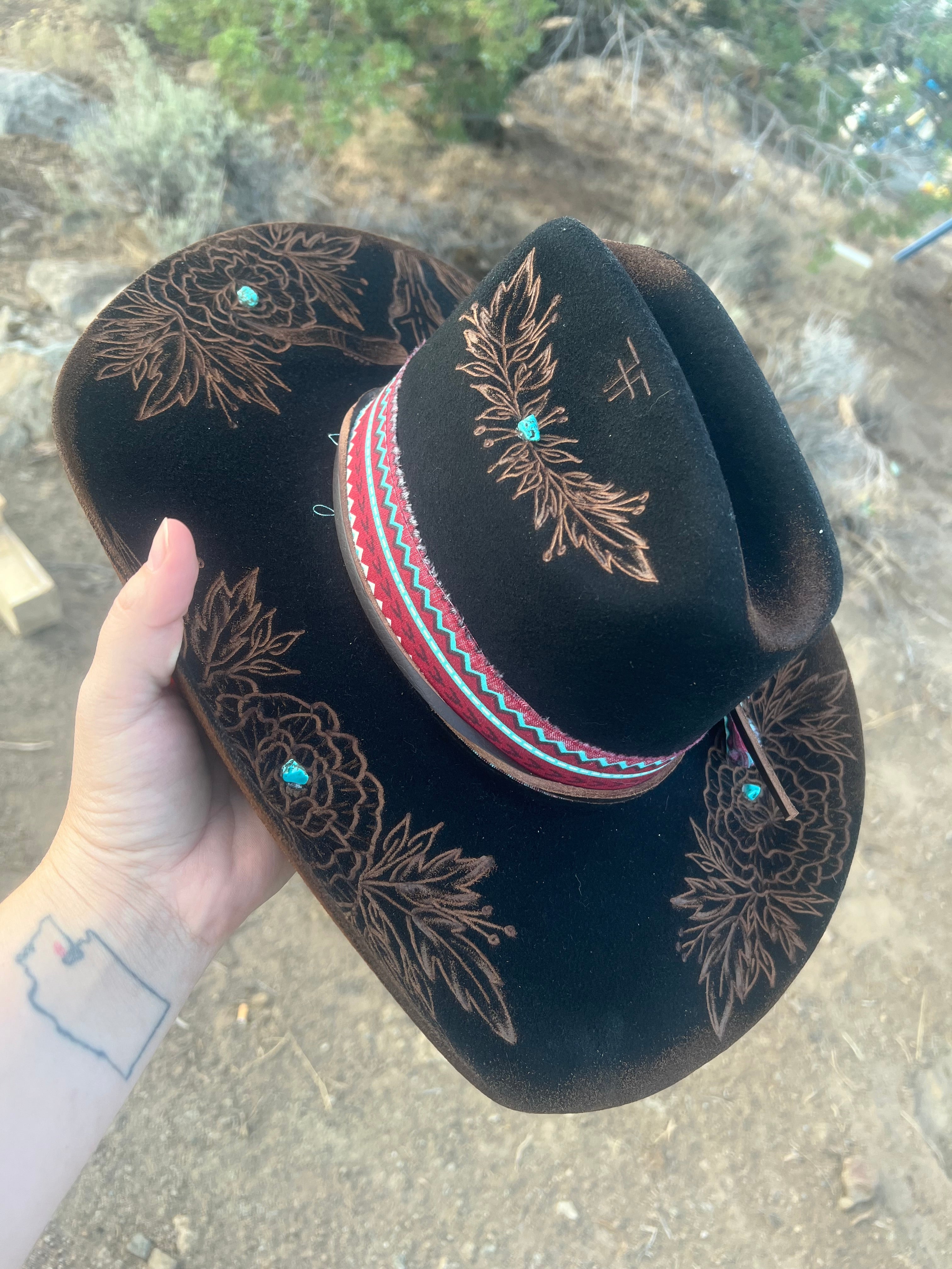 WESTERN COWGIRL