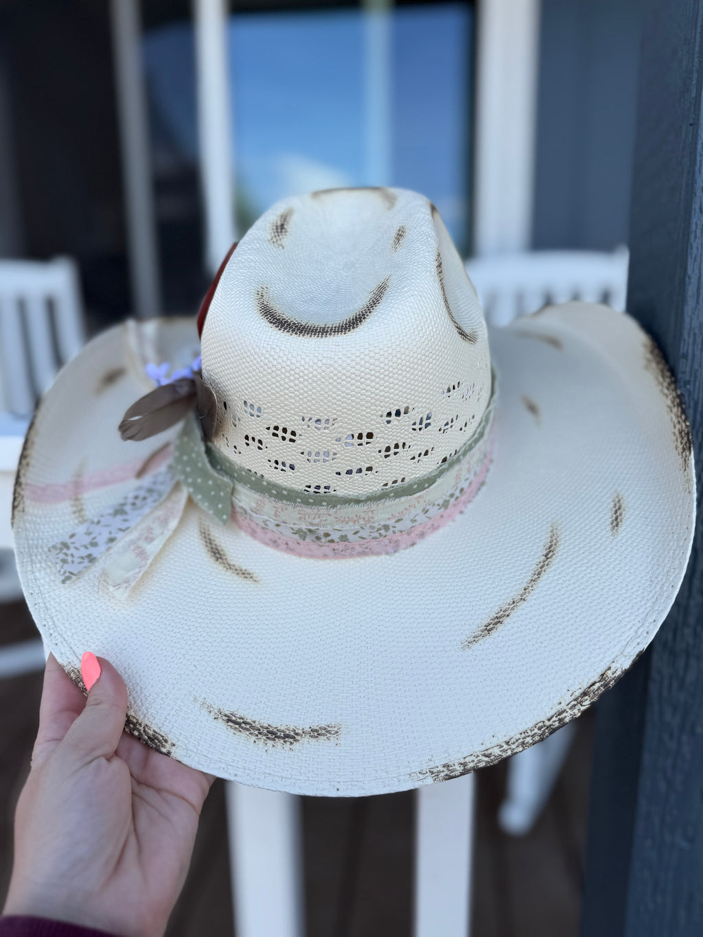 STRAW-DISTRESSED