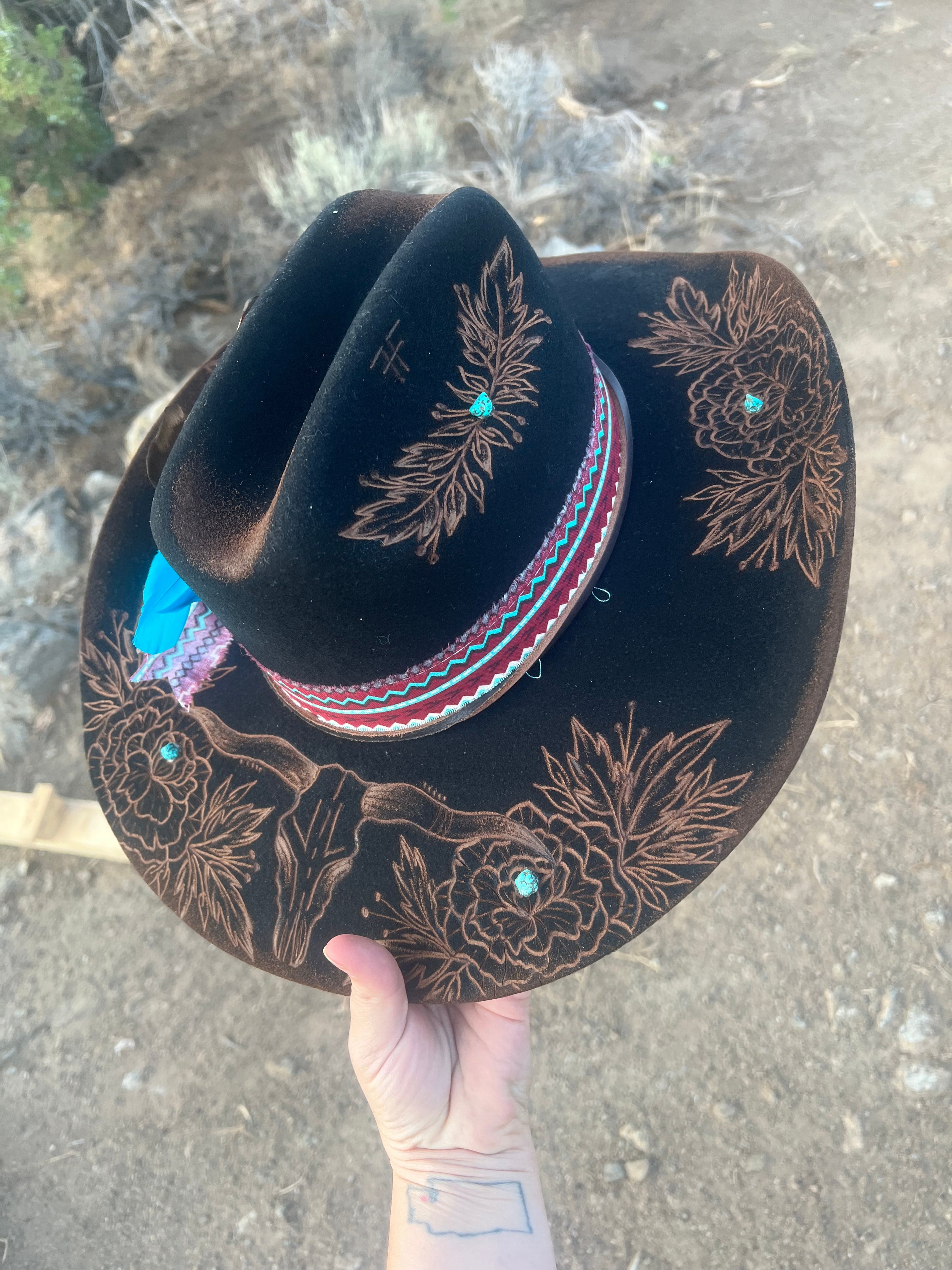 WESTERN COWGIRL