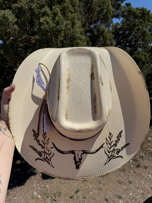 LAVENDER LONGHORN-STRAW
