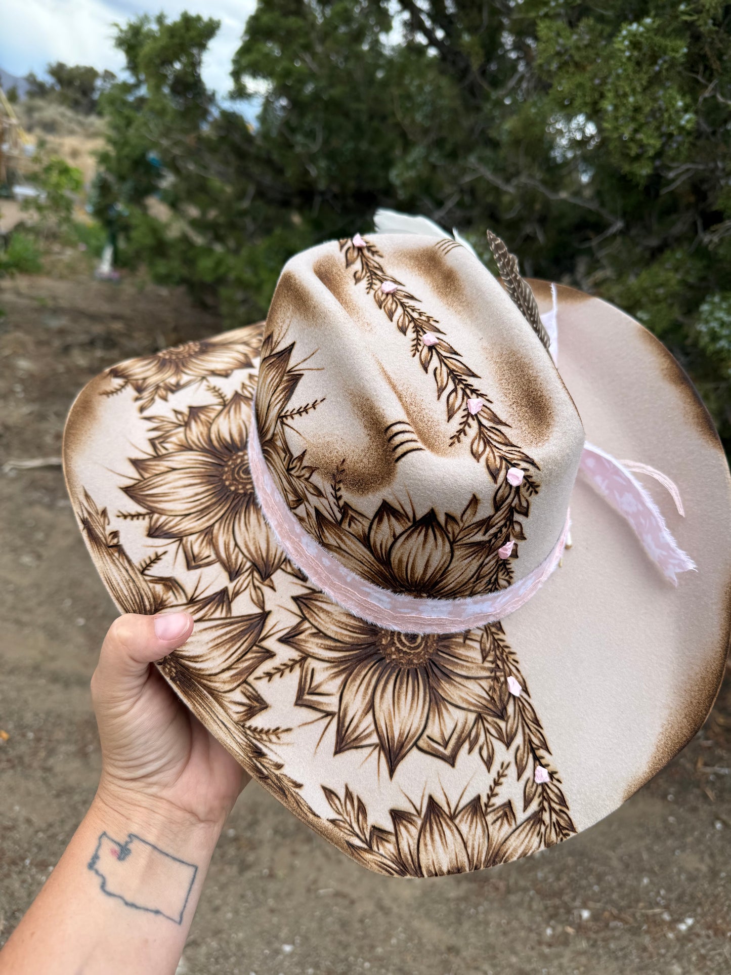 CUSTOM ORDER (LUCY)