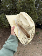 COWGIRL WILDFLOWER-STRAW