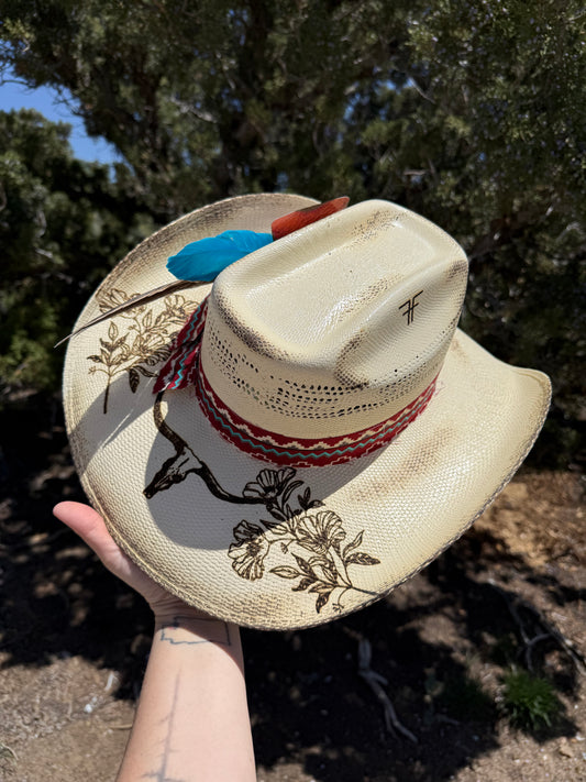 COWGIRL-STRAW