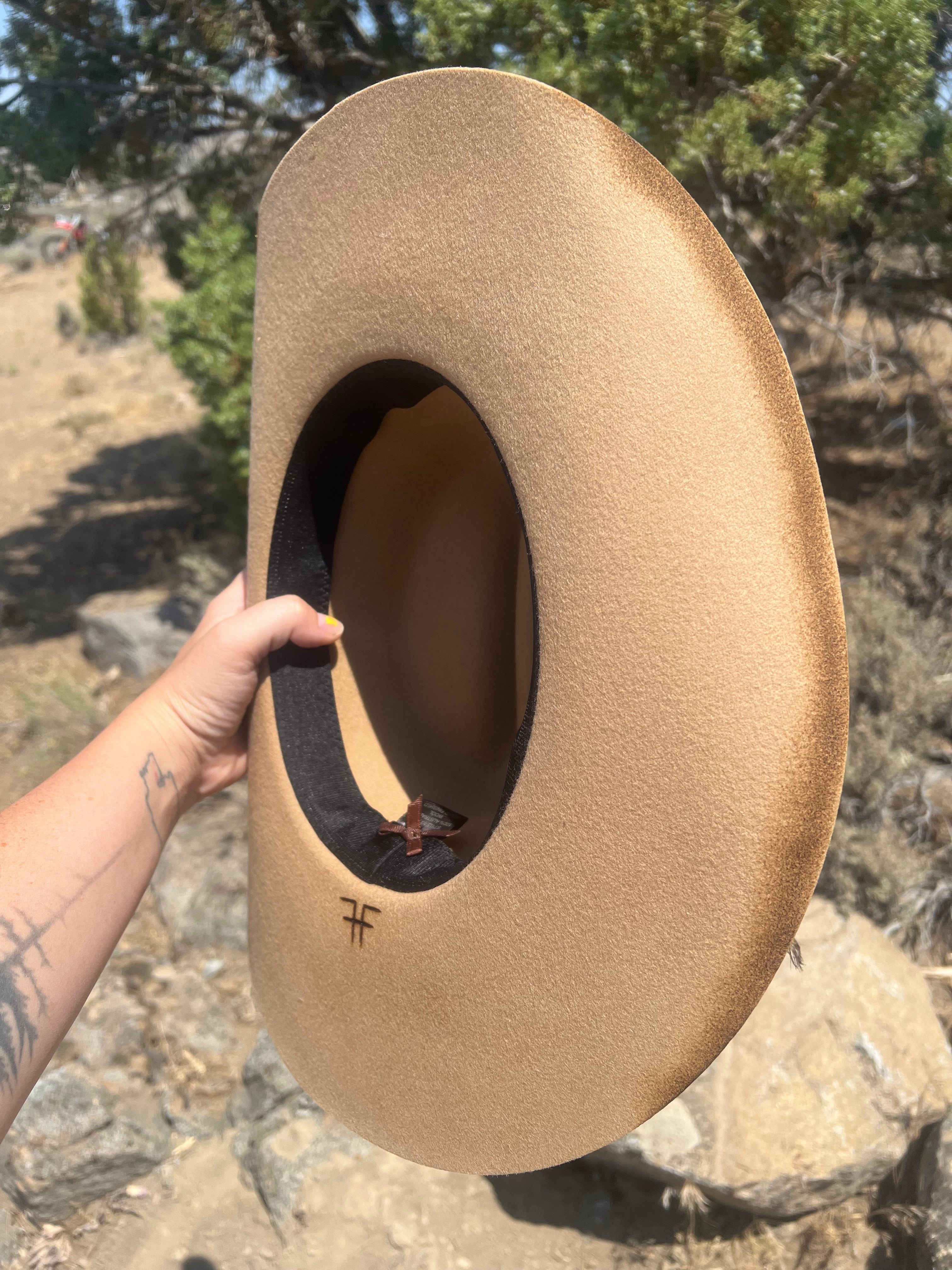 WESTERN BABE