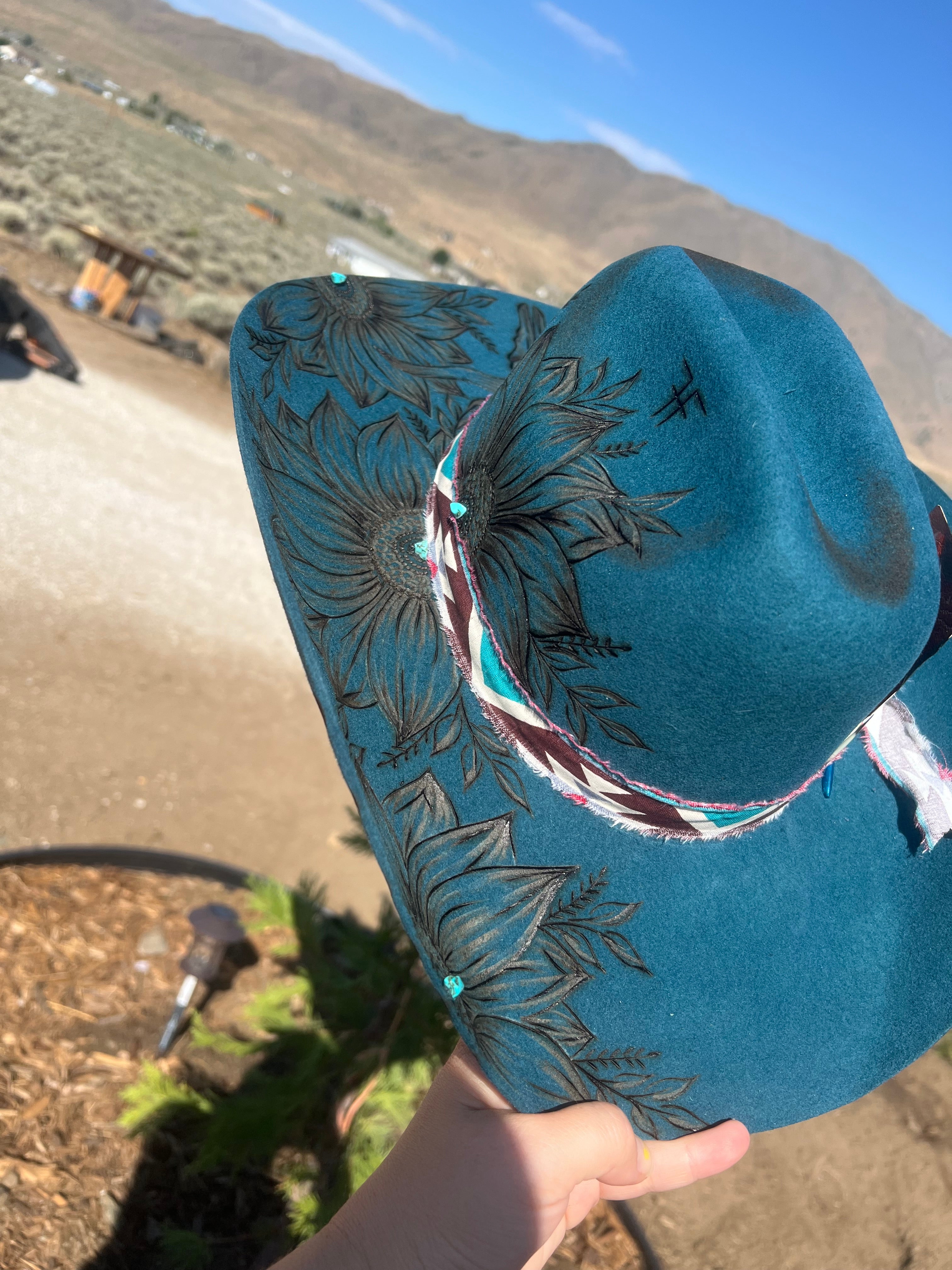 TURQUOISE QUEEN