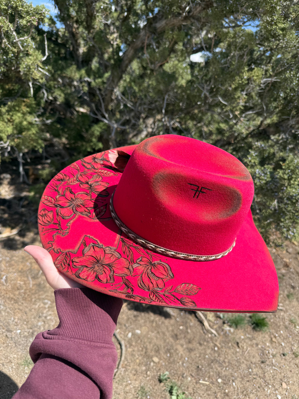 CUSTOM FOR CLARA RAE