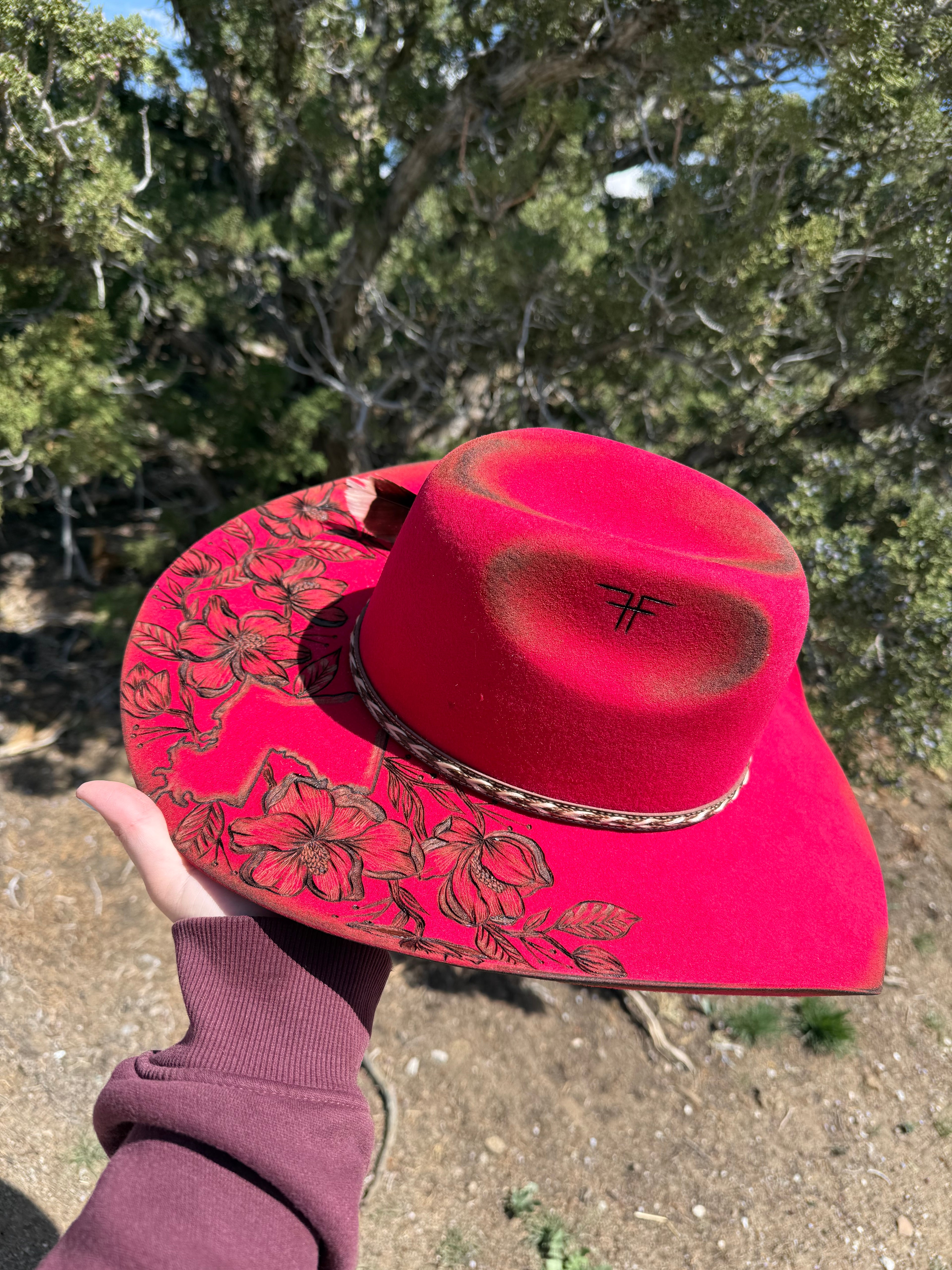CUSTOM FOR CLARA RAE