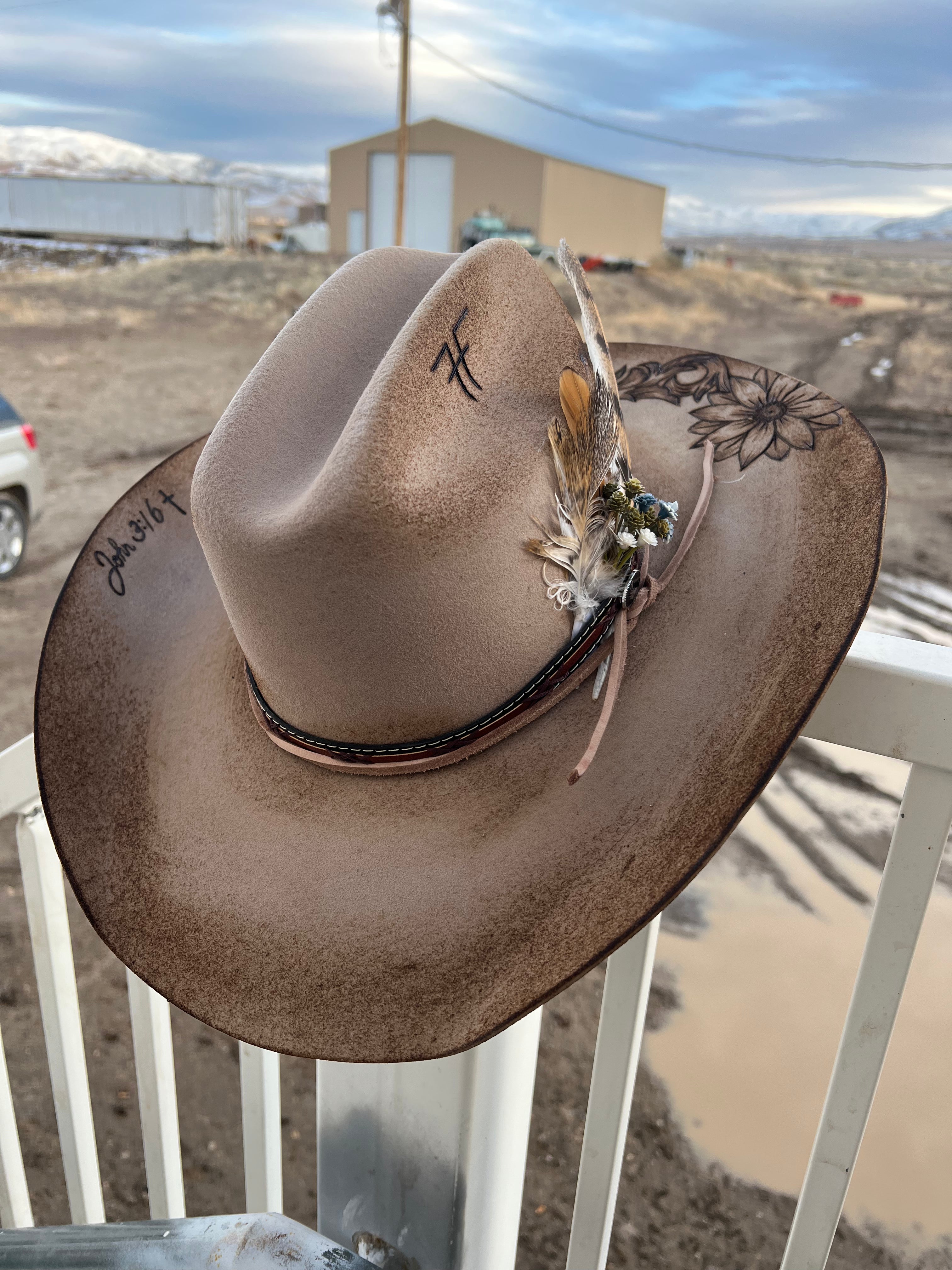 SUNDAY COWGIRL