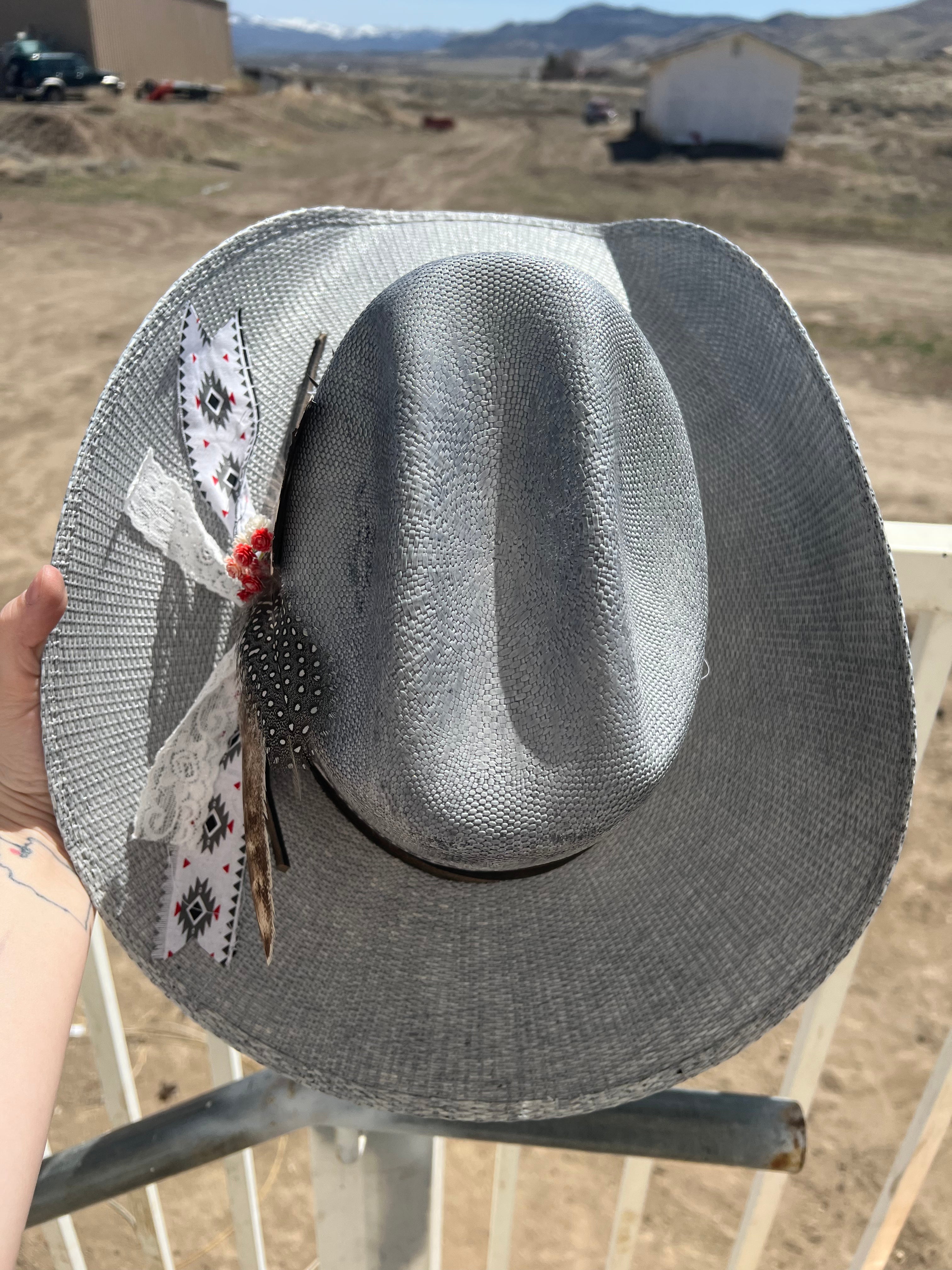 GRAY-STRAW